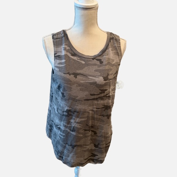 Grayson Threads Camouflage Tank Top in Gray and Black - Picture 1 of 3
